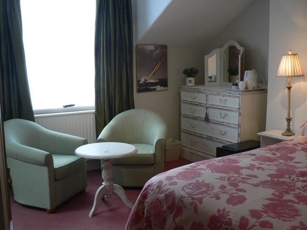 16 Franklin Bijou Boutique Bed and Breakfast Harrogate Kamer foto