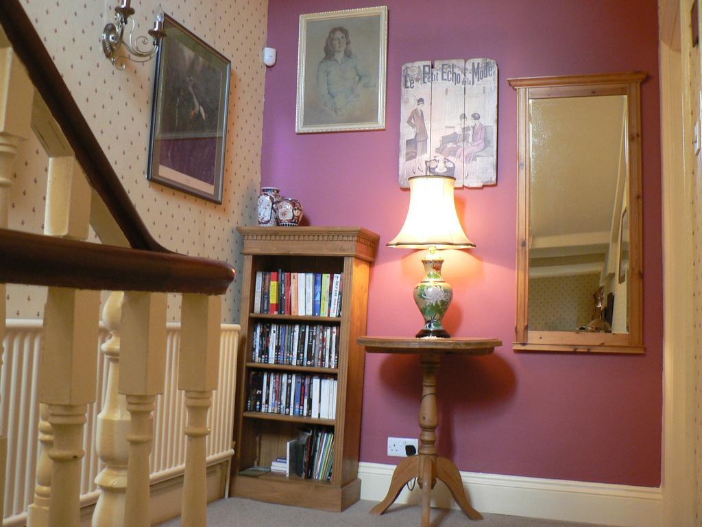 16 Franklin Bijou Boutique Bed and Breakfast Harrogate Buitenkant foto